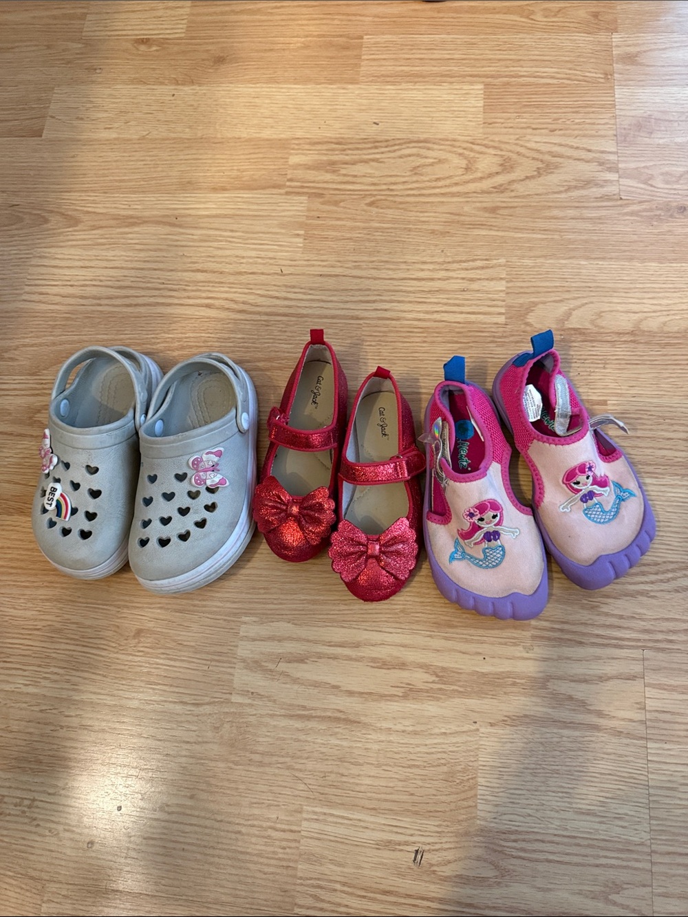 Girl shoe bundle size 9 - Picture 2 of 5